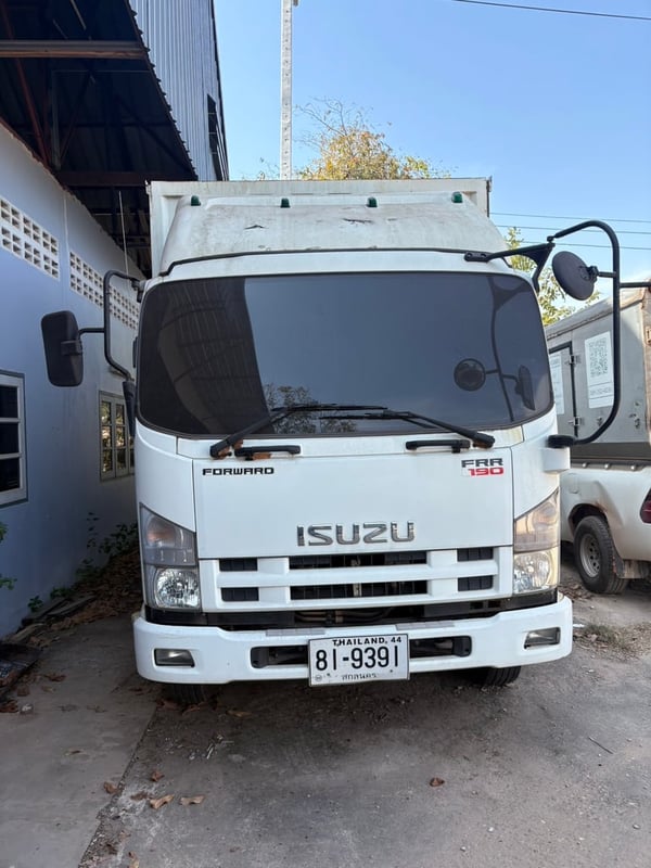 6 ล้อ ตู้แห้ง