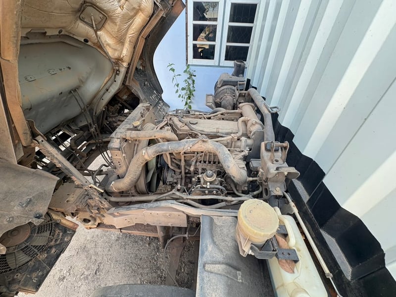 6 ล้อ ตู้แห้ง