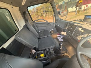 6 ล้อ ตู้แห้ง