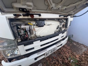 6 ล้อ ตู้แห้ง