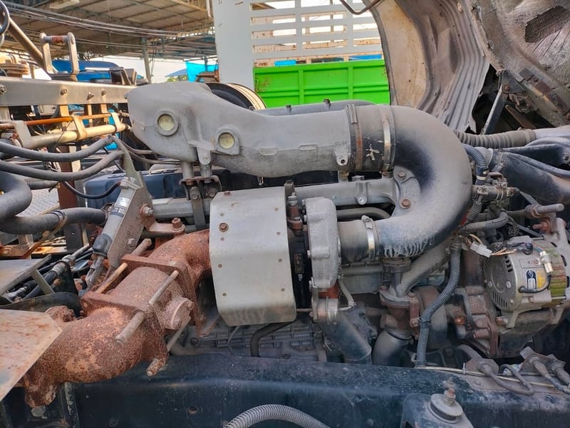 ขายหัวลากนิสสัน 320แรงม้า เบรคแห้งพร้อมหางโลเบท 2เพลา สภาพสวยพร้อมใช้งาน