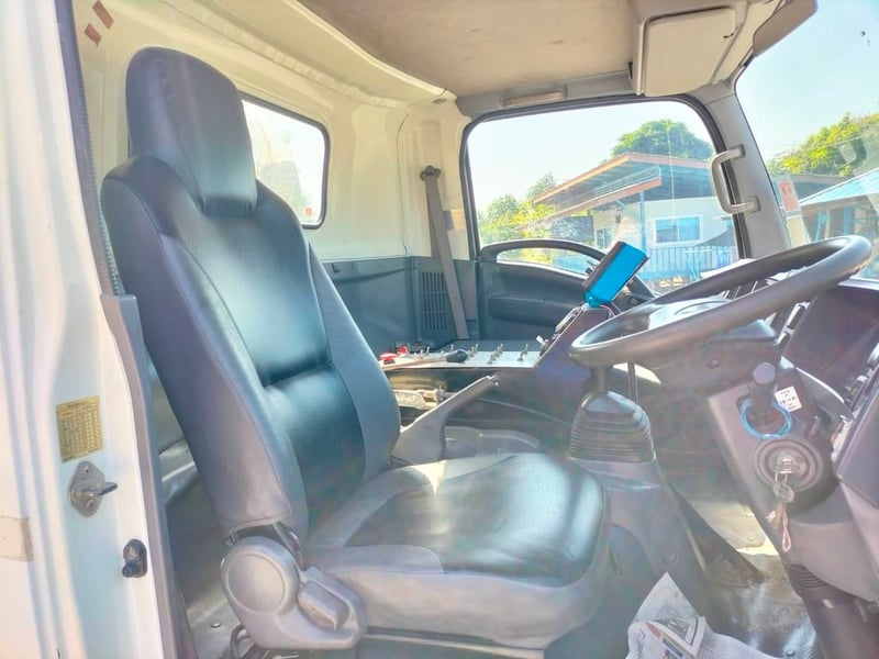 ขายรถ6ล้อดูดฝุ่นแท้งค์สแตนเลส