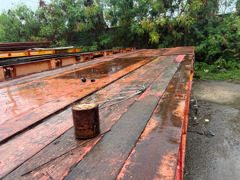 ขายหัวลากนิสสัน 320แรงม้า เบรคแห้งพร้อมหางโลเบท 2เพลา สภาพสวยพร้อมใช้งาน