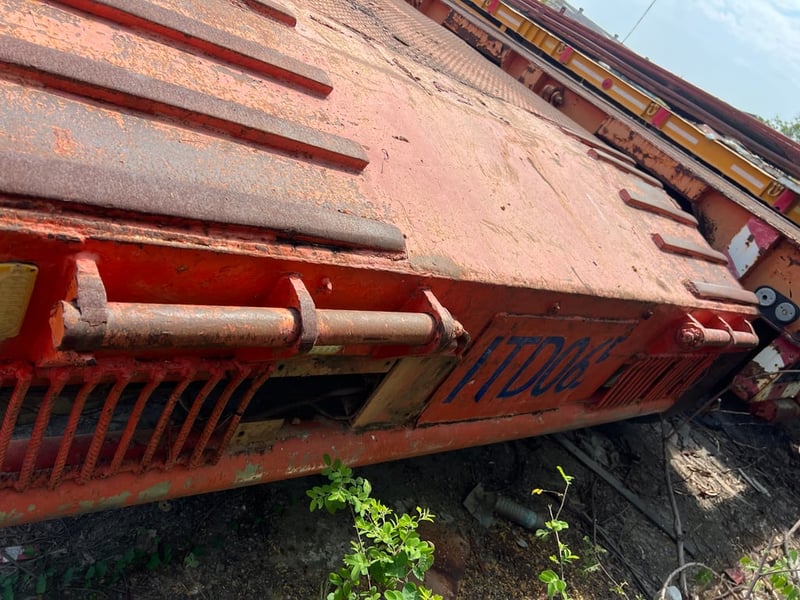 ขายหัวลากนิสสัน 320แรงม้า เบรคแห้งพร้อมหางโลเบท 2เพลา สภาพสวยพร้อมใช้งาน