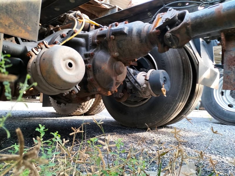 ขายหัวลากนิสสัน 320แรงม้า เบรคแห้งพร้อมหางโลเบท 2เพลา สภาพสวยพร้อมใช้งาน