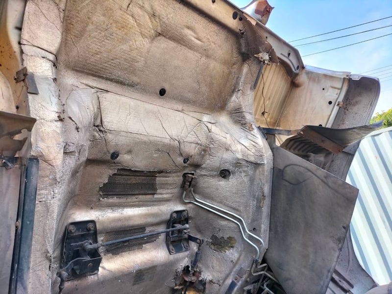 ขายหัวลากนิสสัน 320แรงม้า เบรคแห้งพร้อมหางโลเบท 2เพลา สภาพสวยพร้อมใช้งาน