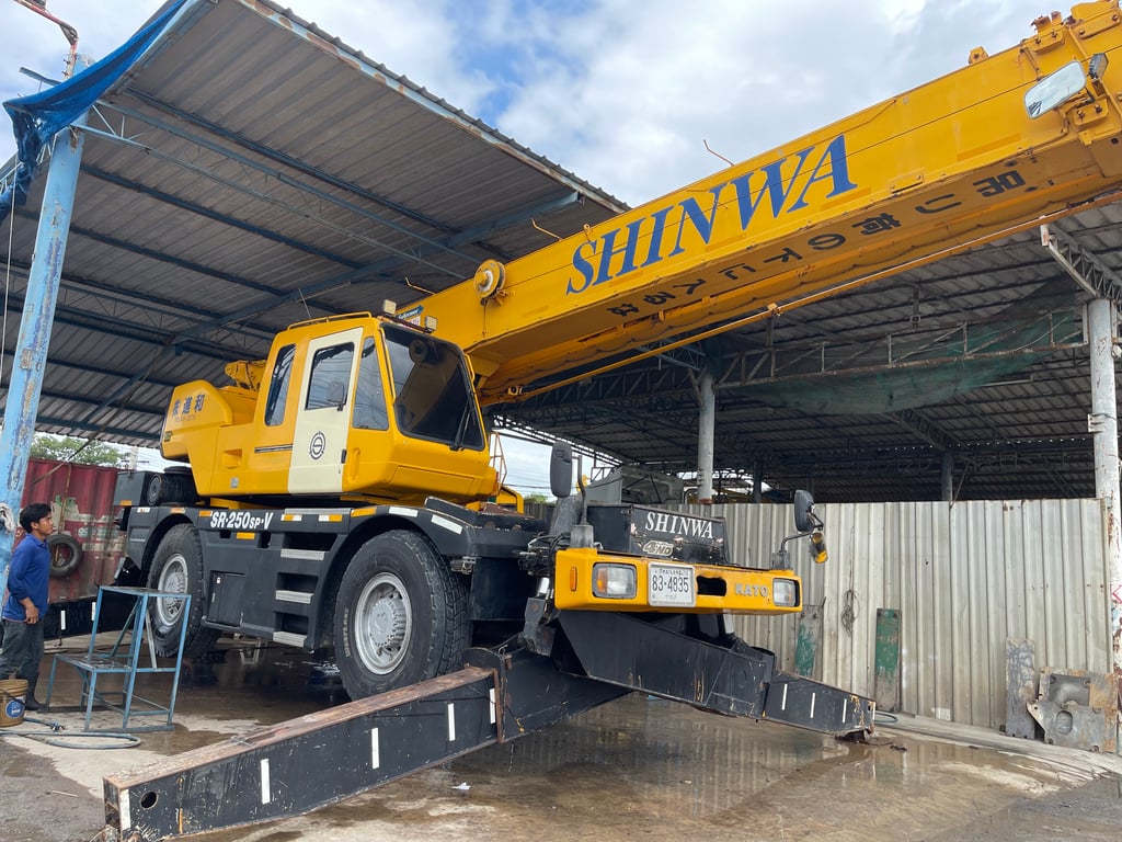 ขายเครนKATO 25ton ขายเครนKATO 25ton