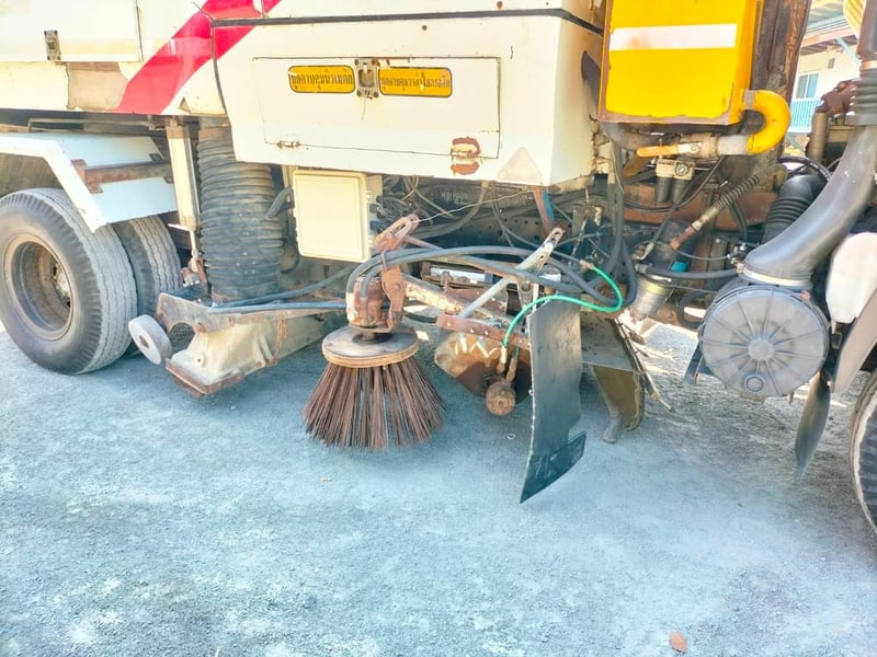 ขายรถ6ล้อดูดฝุ่นแท้งค์สแตนเลส