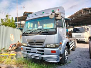 ขายหัวลากนิสสัน 320แรงม้า เบรคแห้งพร้อมหางโลเบท 2เพลา สภาพสวยพร้อมใช้งาน