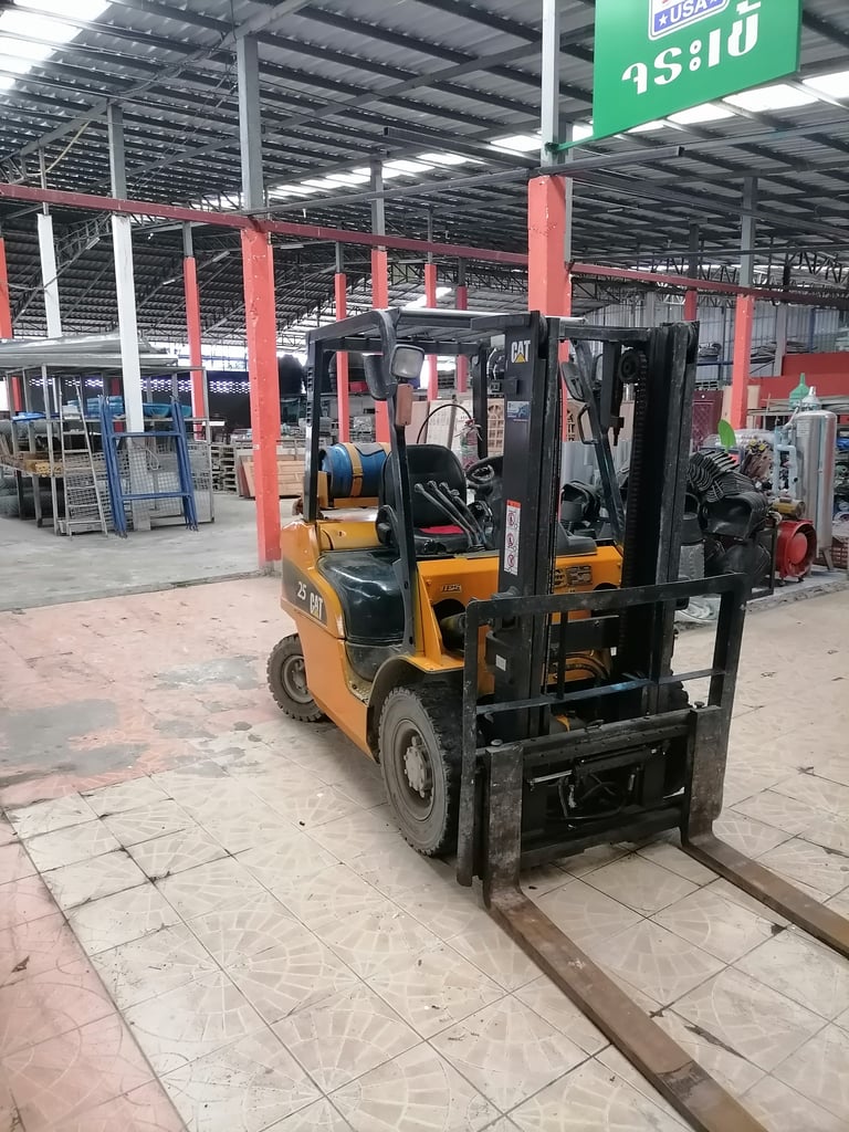 รถฟอร์คลิฟท์2. 5ตันงาส