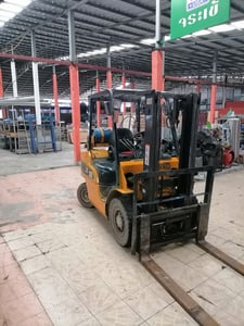 รถฟอร์คลิฟท์2. 5ตันงาส
