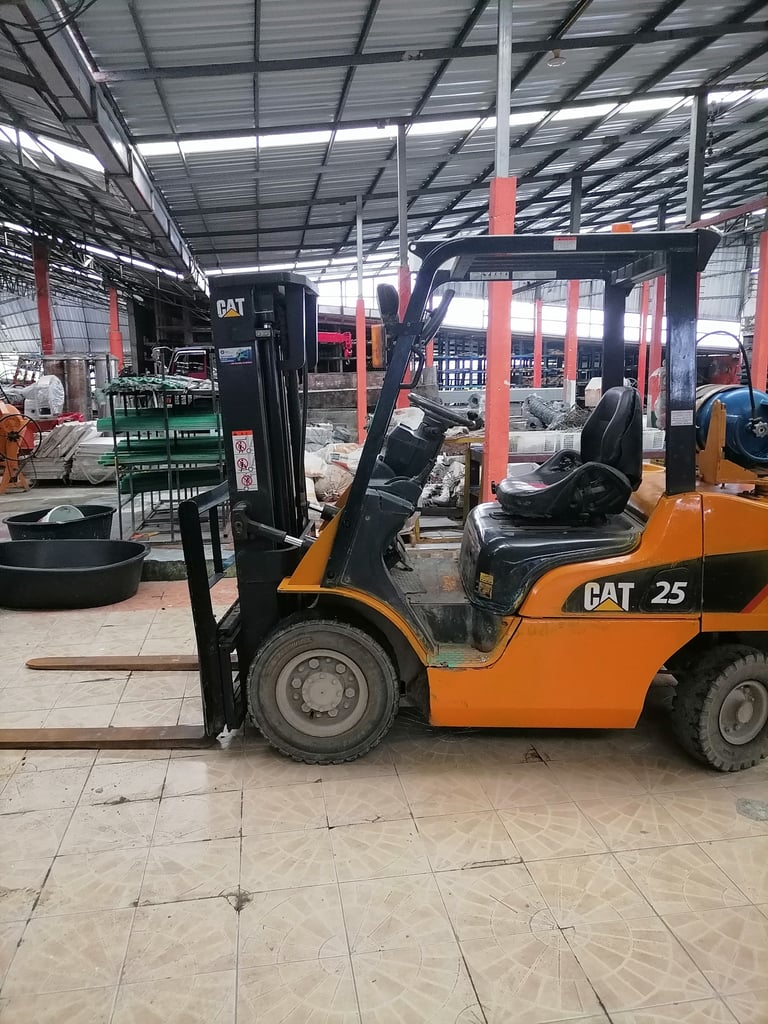 รถฟอร์คลิฟท์2. 5ตันงาส